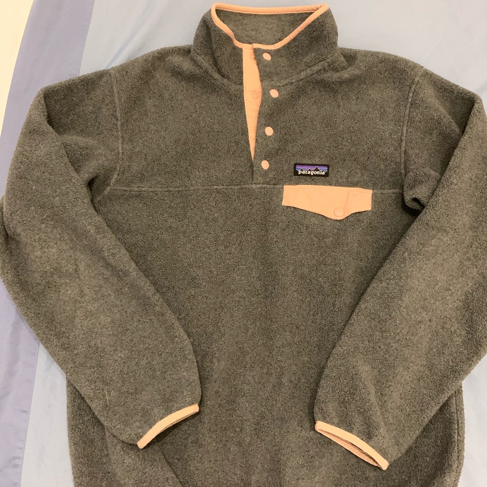 Patagonia Pull-Over Sweater